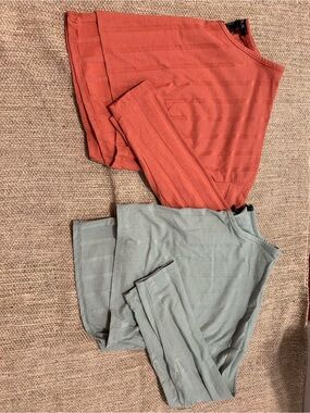 Women’s long sleeve crop tops